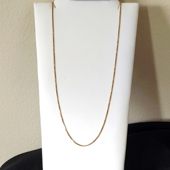 Jewelry - Solid 14K Yellow Gold Italy 1mm Box Chain Necklace 20.5"